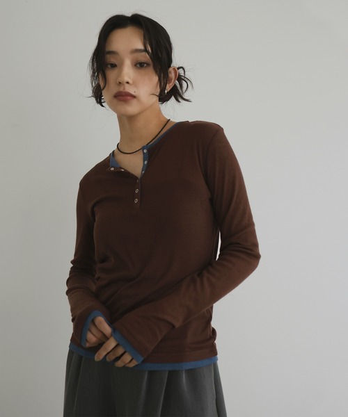 hellam（へラム）の「配色ヘンリーネックシアートップス（Tシャツ/カットソー・レディース・マスタード/ブラウン/アイボリー/ブラック/杢グレー・FREE）」の4枚目の写真