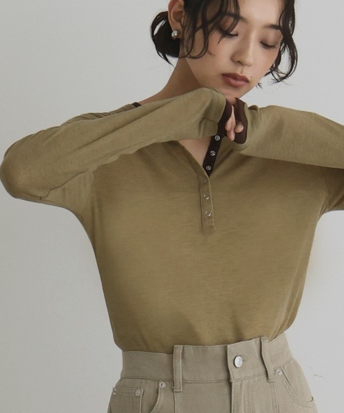 hellam（へラム）の「配色ヘンリーネックシアートップス（Tシャツ/カットソー・レディース・マスタード/ブラウン/アイボリー/ブラック/杢グレー・FREE）」の19枚目の写真