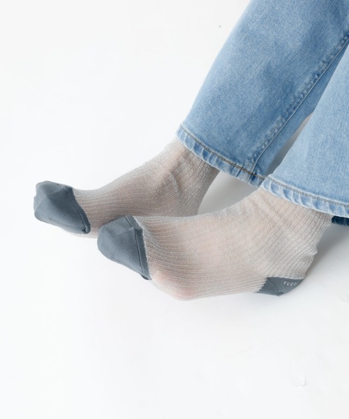 YUQRI(ユクリ)の「【YUQRI/ユクリ】Brinkley/靴下/シアー/ラメ/ギフト【WEB限定】(ソックス/靴下・レディース・ラベンダー/ゴールド/シルバー/ブラウン・フリー)」の3枚目の写真