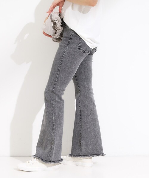 Cutie Blonde（キューティーブロンド）の「【ひんやり/S-LL】ストレッチフレアデニム（デニムパンツ・レディース・ブラック/ライトブルー・01/02/03/04）」の14枚目の写真