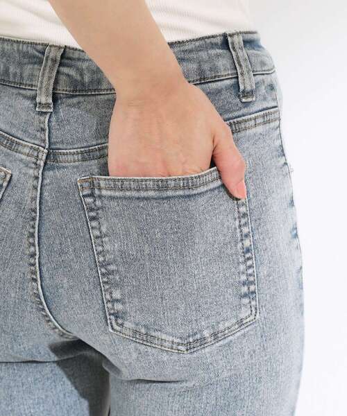 Cutie Blonde（キューティーブロンド）の「【ひんやり/S-LL】ストレッチフレアデニム（デニムパンツ・レディース・ブラック/ライトブルー・01/02/03/04）」の4枚目の写真