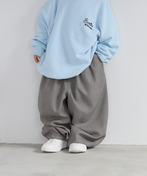 LOWRYS FARM（ローリーズファーム）の「ＴＲバルーンパンツ　455525（その他パンツ・キッズ・チャコールグレー/ブラック/ブラウン/チェック・110cm/120cm/130cm/140cm/150cm）」の4枚目の写真