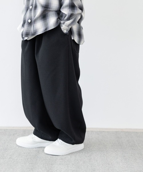 LOWRYS FARM（ローリーズファーム）の「ＴＲバルーンパンツ　455525（その他パンツ・キッズ・チャコールグレー/ブラック/ブラウン/チェック・110cm/120cm/130cm/140cm/150cm）」の2枚目の写真