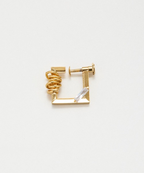 LAPUIS（ラピュイ）の「LAPUIS(ラピュイ) Coil Frame earring（イヤリング・レディース・ゴールド/マルチ・FREE）」の8枚目の写真