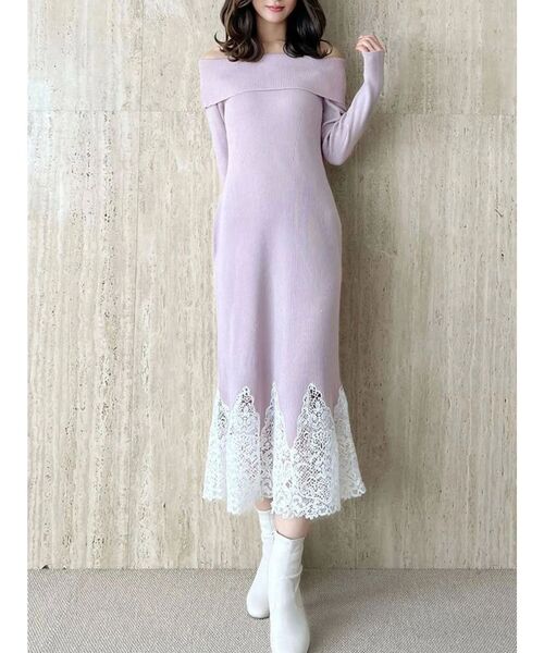 MERCURYDUO（マーキュリーデュオ）の「レーストリムオフショルニットワンピース（ワンピース・レディース・ラベンダー/ベージュ/ブラック・SMALL/MEDIUM）」の3枚目の写真