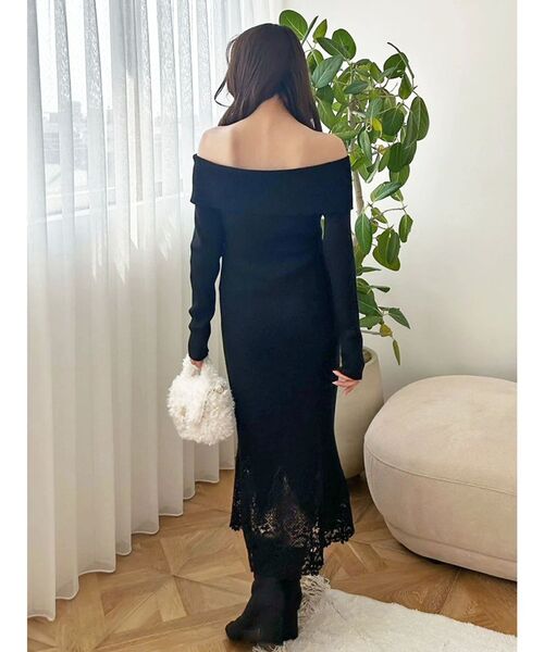 MERCURYDUO（マーキュリーデュオ）の「レーストリムオフショルニットワンピース（ワンピース・レディース・ラベンダー/ベージュ/ブラック・SMALL/MEDIUM）」の19枚目の写真