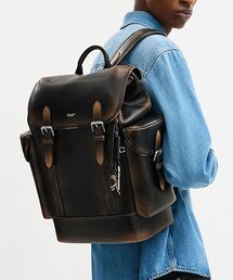 COACH（コーチ）の「ヒッチ バックパック・ラブド レザー（バックパック/リュック・メンズ）」