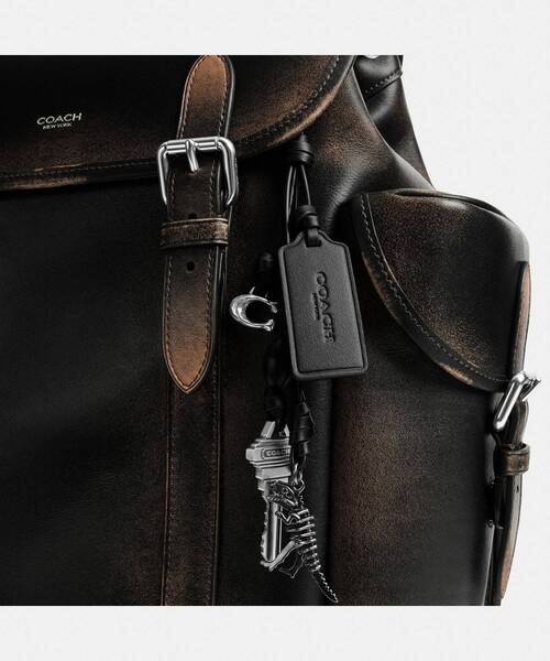 COACH(コーチ)の「ヒッチ バックパック・ラブド レザー(バックパック/リュック・メンズ・ブラック系その他・ONE)」の6枚目の写真