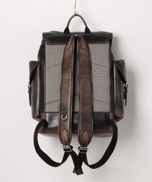 COACH(コーチ)の「ヒッチ バックパック・ラブド レザー(バックパック/リュック・メンズ・ブラック系その他・ONE)」の8枚目の写真