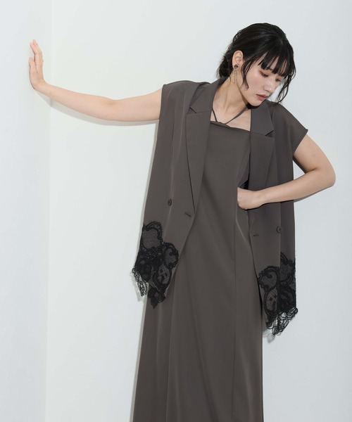 atlo アトロ Iラインノースリ&ミモレ丈フォーマルオケージョンドレス atlo（アトロ）の「結婚式 パーティードレス Iラインノースリ