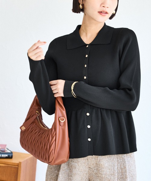 VIS（ビス）の「【洗える】襟付きペプラムカーディガン（カーディガン/ボレロ・レディース・ダークブラウン/ブラック/オフホワイト/ブルー・FREE）」の5枚目の写真
