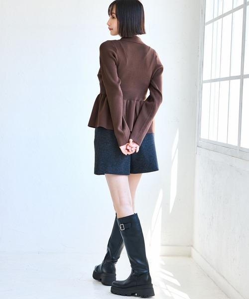 VIS（ビス）の「【洗える】襟付きペプラムカーディガン（カーディガン/ボレロ・レディース・ダークブラウン/ブラック/オフホワイト/ブルー・FREE）」の13枚目の写真