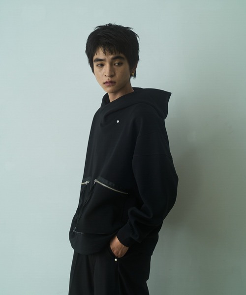 PHILTHEORY（フィルセオリー）の「Cross neck cargo Parka / クロスネックカーゴパーカー（パーカー・メンズ・グレー/ブラック・1/3/2）」の7枚目の写真