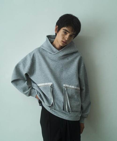 PHILTHEORY（フィルセオリー）の「Cross neck cargo Parka / クロスネックカーゴパーカー（パーカー・メンズ・グレー/ブラック・1/3/2）」の15枚目の写真