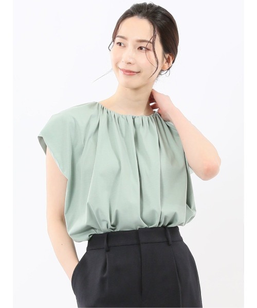 m.f.editorial(エムエフエディトリアル)の「【ストレッチ ややゆったり】m.f.エディトリアル レディース ギャザーネック 半袖 プルオーバー(Tシャツ/カットソー・レディース・パープル/グリーン系その他/アイボリー/サックスブルー・LARGE/MEDIUM)」の3枚目の写真