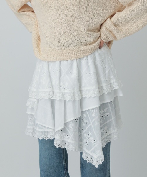 LOWRYS FARM(ローリーズファーム)の「レースティアードミニスカート 581827(スカート・レディース・ブラック/オフホワイト・FREE)」の2枚目の写真