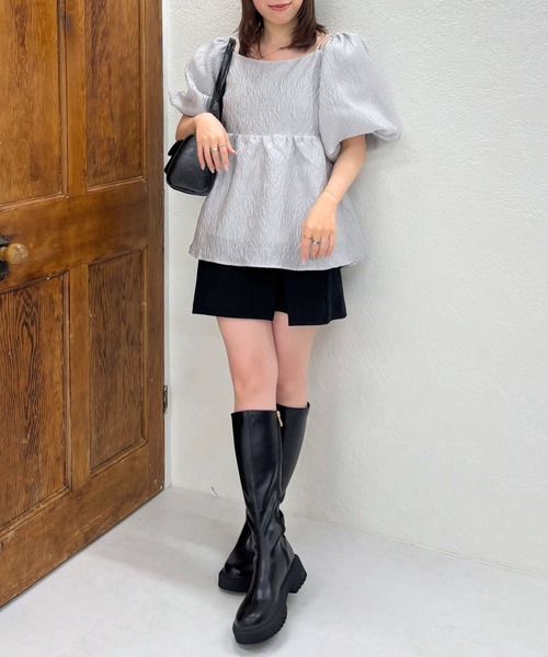 31 Sons de mode（トランテアン　ソン　ドゥ　モード）の「WEB限定 2025秋冬新作 2wayオフショルジャガードブラウス（シャツ/ブラウス・レディース・グレー/ブラック/アイボリー・ﾌﾘ-）」の3枚目の写真