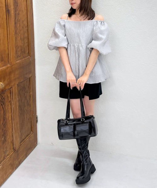 31 Sons de mode（トランテアン　ソン　ドゥ　モード）の「WEB限定 2025秋冬新作 2wayオフショルジャガードブラウス（シャツ/ブラウス・レディース・グレー/ブラック/アイボリー・ﾌﾘ-）」の7枚目の写真