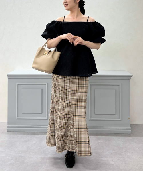 31 Sons de mode（トランテアン　ソン　ドゥ　モード）の「WEB限定 2025秋冬新作 2wayオフショルジャガードブラウス（シャツ/ブラウス・レディース・グレー/ブラック/アイボリー・ﾌﾘ-）」の9枚目の写真