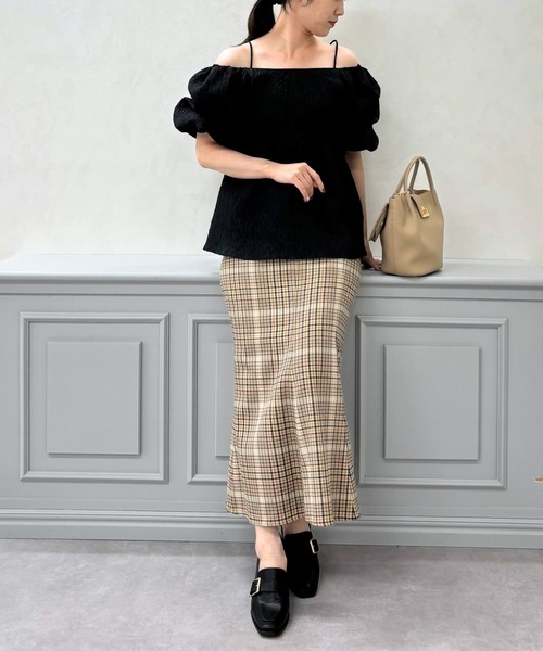 31 Sons de mode（トランテアン　ソン　ドゥ　モード）の「WEB限定 2025秋冬新作 2wayオフショルジャガードブラウス（シャツ/ブラウス・レディース・グレー/ブラック/アイボリー・ﾌﾘ-）」の12枚目の写真