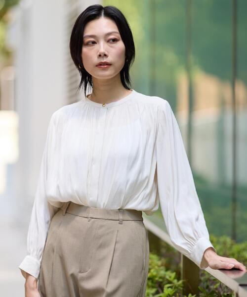 THE SHOP TK （ザ ショップ ティーケー ）の「ヴィンテージサテンギャザーシャツ（シャツ/ブラウス・レディース・オレンジ/スミクロ/アイボリー・13/12）」の2枚目の写真