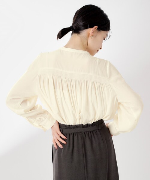 THE SHOP TK （ザ ショップ ティーケー ）の「ヴィンテージサテンギャザーシャツ（シャツ/ブラウス・レディース・オレンジ/スミクロ/アイボリー・13/12）」の8枚目の写真