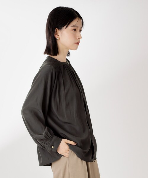 THE SHOP TK （ザ ショップ ティーケー ）の「ヴィンテージサテンギャザーシャツ（シャツ/ブラウス・レディース・オレンジ/スミクロ/アイボリー・13/12）」の11枚目の写真