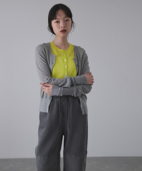 ADAM ET ROPE'（アダムエロペ）の「モヘアミックスセットニットカーディガン（カーディガン/ボレロ・レディース・ダークブラウン/ベージュ/グレー・FREE）」の12枚目の写真