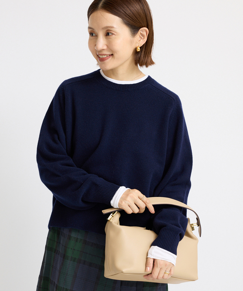 IENA（イエナ）の「SUPER180クルーネックプルオーバー（ニット/セーター・レディース・ブラウン/チャコールグレー/ネイビー/アイボリー/ピンク・FREE）」の16枚目の写真