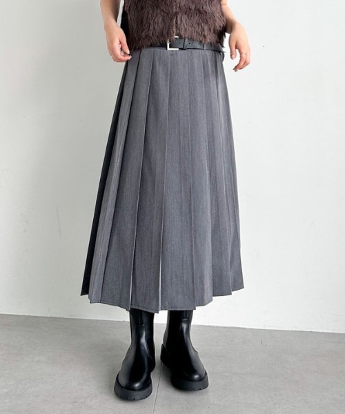 archives(アルシーヴ)の「ベルトプリーツスカート(スカート・レディース・モカ/ブラック/グレー・MEDIUM)」の2枚目の写真