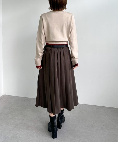 archives(アルシーヴ)の「ベルトプリーツスカート(スカート・レディース・モカ/ブラック/グレー・MEDIUM)」の11枚目の写真