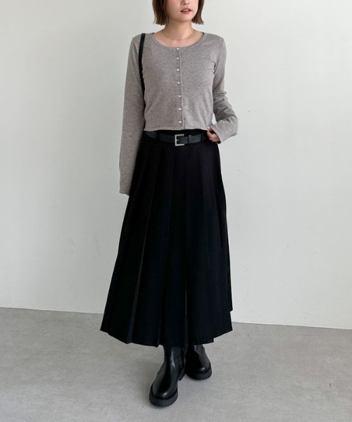 archives(アルシーヴ)の「ベルトプリーツスカート(スカート・レディース・モカ/ブラック/グレー・MEDIUM)」の17枚目の写真