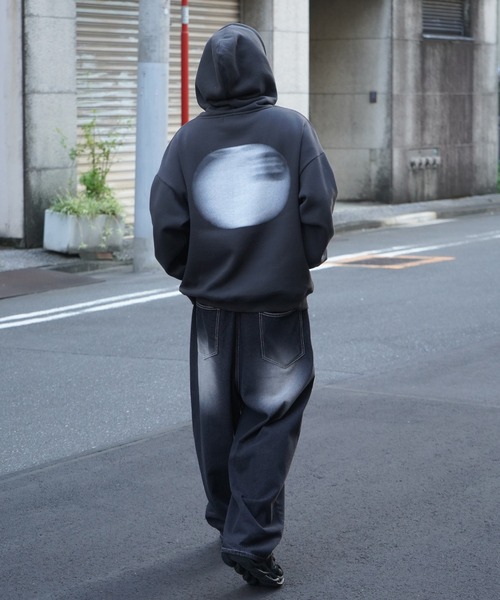 ILL'S（イルズ）の「ビッグシルエット フェード8ボール / クラウン バックプリントパーカー フーディー ユニセックス（パーカー・メンズ・アッシュグレー/チャコールグレー/グレー系/イエロー系その他/ライトグレー系/イエロー・M/L）」の16枚目の写真