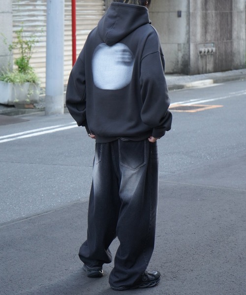 ILL'S（イルズ）の「ビッグシルエット フェード8ボール / クラウン バックプリントパーカー フーディー ユニセックス（パーカー・メンズ・アッシュグレー/チャコールグレー/グレー系/イエロー系その他/ライトグレー系/イエロー・M/L）」の18枚目の写真