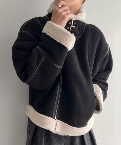 JUNOAH（ジュノア）の「ボアフェイクムートン（ムートンコート・レディース・ブラック/グレイッシュベージュ/ブラウン・MEDIUM/SMALL/LARGE）」の7枚目の写真