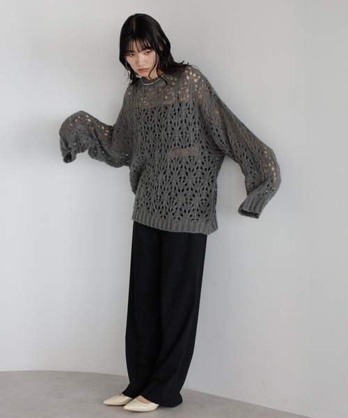 ENC（エンク）の「acrylic mohair low gauge knit / 透かし柄編みアクリルモヘアニット（ニット/セーター・レディース・ダークグレー/アイボリー/ベージュ系その他・FREE）」の17枚目の写真