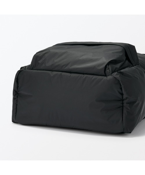 無印良品（ムジルシリョウヒン）の「肩の負担を軽くする　撥水中わた入りリュックサック（バックパック/リュック・レディース・キャメル/ブラック・FREE）」の5枚目の写真