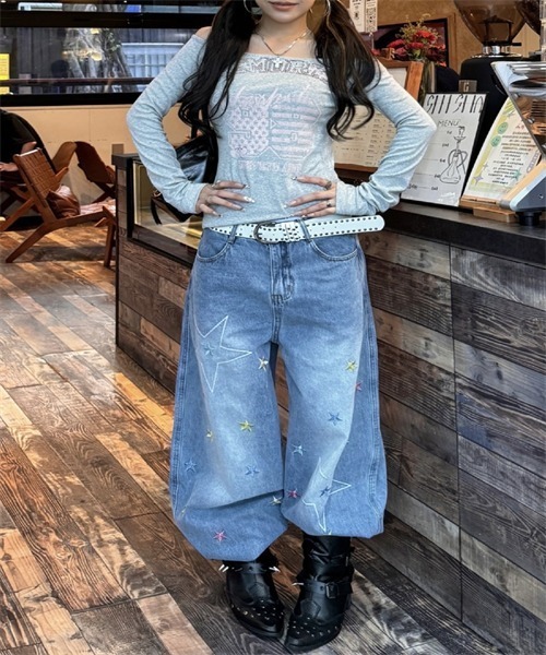 Dream garden(ドリームガーデン)の「星刺繍ワイドシルエットデニムパンツ(デニムパンツ・レディース・ブルー・XL/M/S/L)」の3枚目の写真