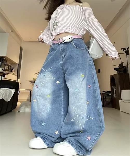Dream garden(ドリームガーデン)の「星刺繍ワイドシルエットデニムパンツ(デニムパンツ・レディース・ブルー・XL/M/S/L)」の10枚目の写真