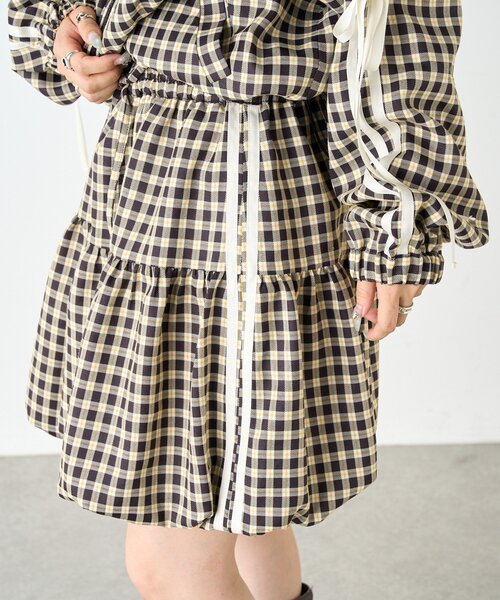 w closet（ダブルクローゼット）の「チェックラインバルーンスカパン（スカート・レディース・ブラック/レッド・FREE）」の13枚目の写真