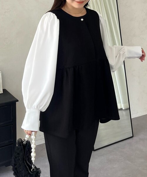 prose verse(プロズヴェール)の「パールボタンドッキングペプラムブラウス(シャツ/ブラウス・レディース・ブラック・LARGE/MEDIUM)」の1枚目の写真