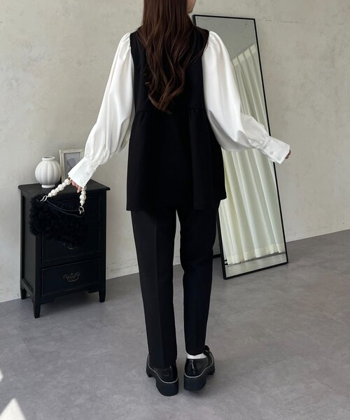 prose verse(プロズヴェール)の「パールボタンドッキングペプラムブラウス(シャツ/ブラウス・レディース・ブラック・LARGE/MEDIUM)」の19枚目の写真