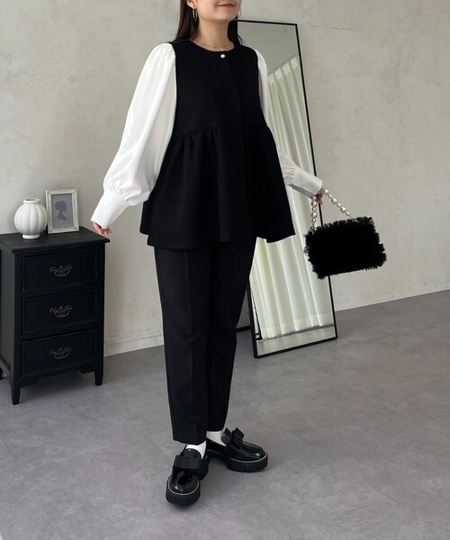 prose verse(プロズヴェール)の「パールボタンドッキングペプラムブラウス(シャツ/ブラウス・レディース・ブラック・LARGE/MEDIUM)」の21枚目の写真