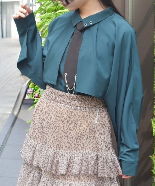 axes femme（アクシーズファム）の「タイ付オーバーケープ風ブラウス（シャツ/ブラウス・レディース・キナリ/ブラック/ブルーグリーン・FREE）」の3枚目の写真