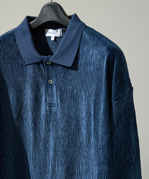 ABAHOUSE（アバハウス）の「ベロアプリーツ ニットポロシャツ / オーバーサイズ（ポロシャツ・メンズ・ブラウン/ネイビー/ブラック・46/48）」の3枚目の写真