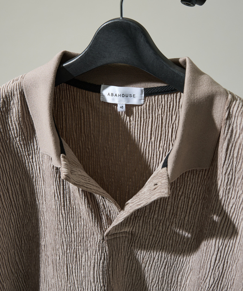 ABAHOUSE（アバハウス）の「ベロアプリーツ ニットポロシャツ / オーバーサイズ（ポロシャツ・メンズ・ブラウン/ネイビー/ブラック・46/48）」の14枚目の写真