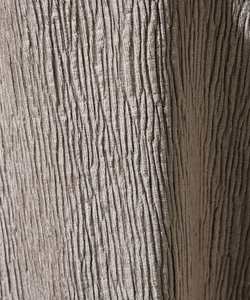 ABAHOUSE（アバハウス）の「ベロアプリーツ ニットポロシャツ / オーバーサイズ（ポロシャツ・メンズ・ブラウン/ネイビー/ブラック・46/48）」の17枚目の写真