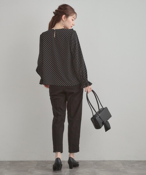 couture brooch（クチュールブローチ）の「【大人可愛い・通勤】ラッフルフリルブラウス（シャツ/ブラウス・レディース・ブラック系/ライトグレー/ブラウン系その他・38/40/42/36）」の8枚目の写真