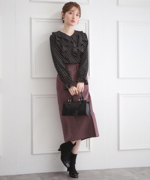 couture brooch（クチュールブローチ）の「【大人可愛い・通勤】ラッフルフリルブラウス（シャツ/ブラウス・レディース・ブラック系/ライトグレー/ブラウン系その他・38/40/42/36）」の11枚目の写真