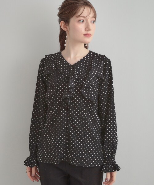 couture brooch（クチュールブローチ）の「【大人可愛い・通勤】ラッフルフリルブラウス（シャツ/ブラウス・レディース・ブラック系/ライトグレー/ブラウン系その他・38/40/42/36）」の22枚目の写真